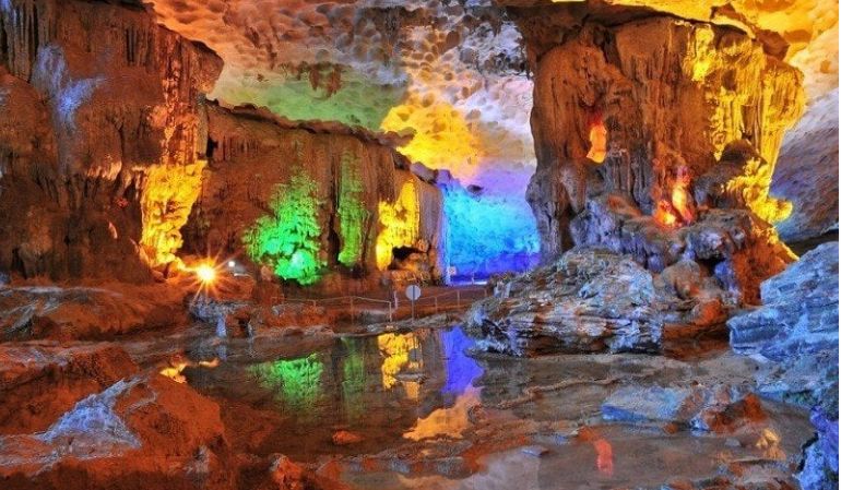 Sung Sot Cave
