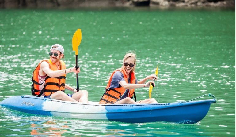 kayak ha long