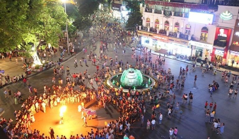 Walking Tour in Hanoi