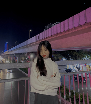 Ngoc Dang - Marketing Specialist