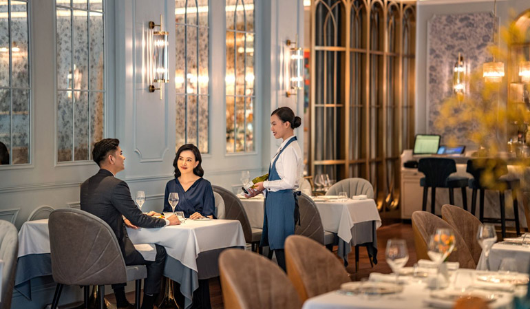 Enjoy your meal at Le Beaulieu Restaurant