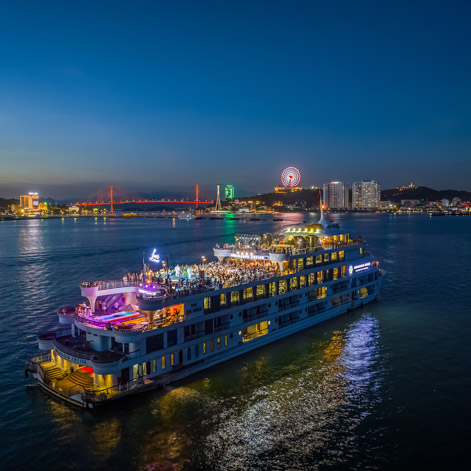 Ambassador Day Cruise in Halong Bay