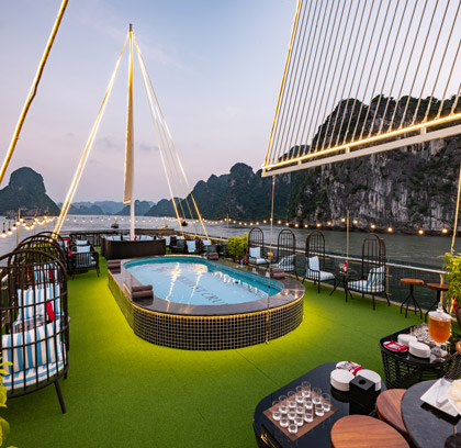 Amethyst Day Cruise in Halong Bay