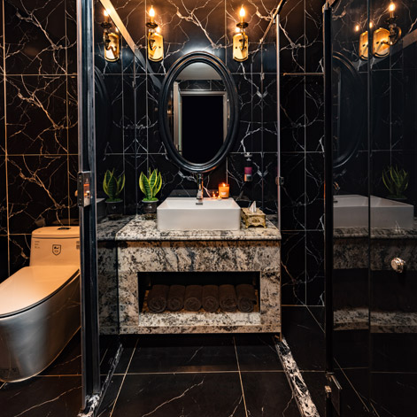 Amethyst Day Cruise in Halong Bay