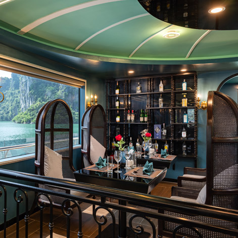 Amethyst Day Cruise in Halong Bay