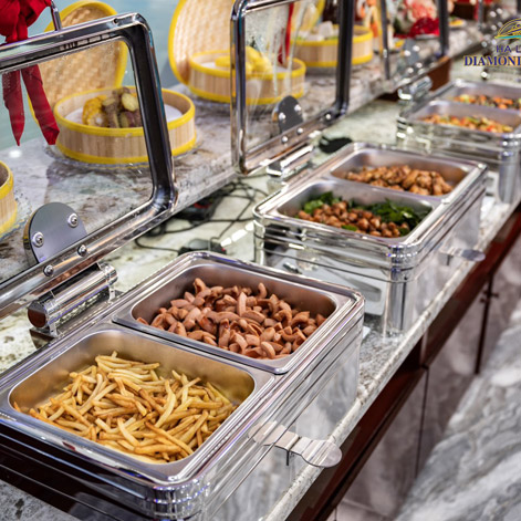 Diamond Cruises in Halong Bay