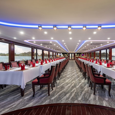 Diamond Cruises in Halong Bay