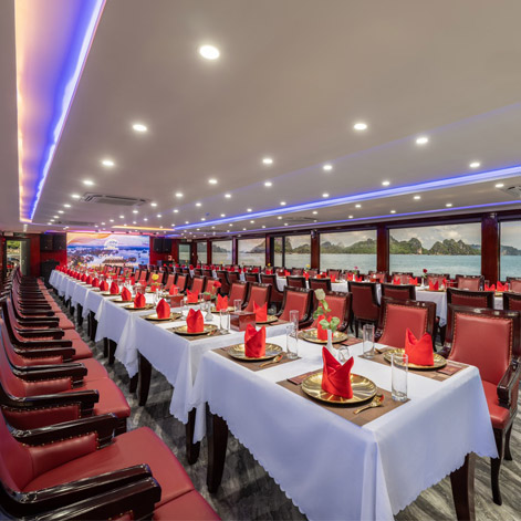 Diamond Cruises in Halong Bay
