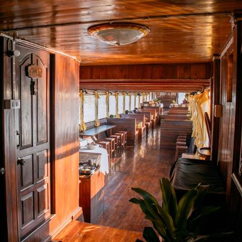 Mekong Lover Cruise on the Laos River