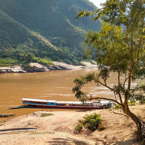 Mekong Smile Cruise on Laos River