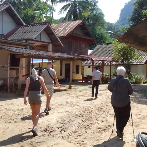 Shompoo Cruise 1 Day: Pakbeng - Luang Prabang (Downstream)