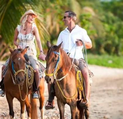 Bagan Horse Riding Tour Half Day