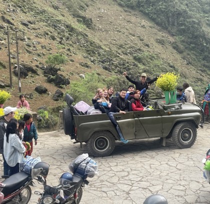 Ha Giang Jeep Tour: 4 Days of Epic Adventure & Breathtaking Views