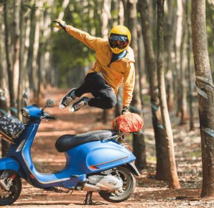 Hoian Vespa Food Tour: Night Lights, Street Eats & Wishes