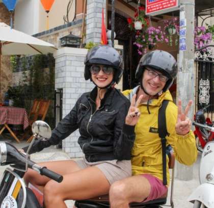Hoian Vespa Food Tour: Night Lights, Street Eats & Wishes