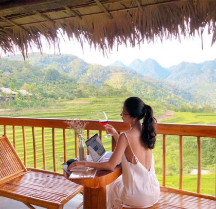 Pu Luong Escape: Trek Rice Terraces, Cycle Villages & Live Local