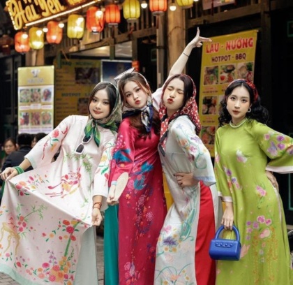 Vietnam - Journey to The Past